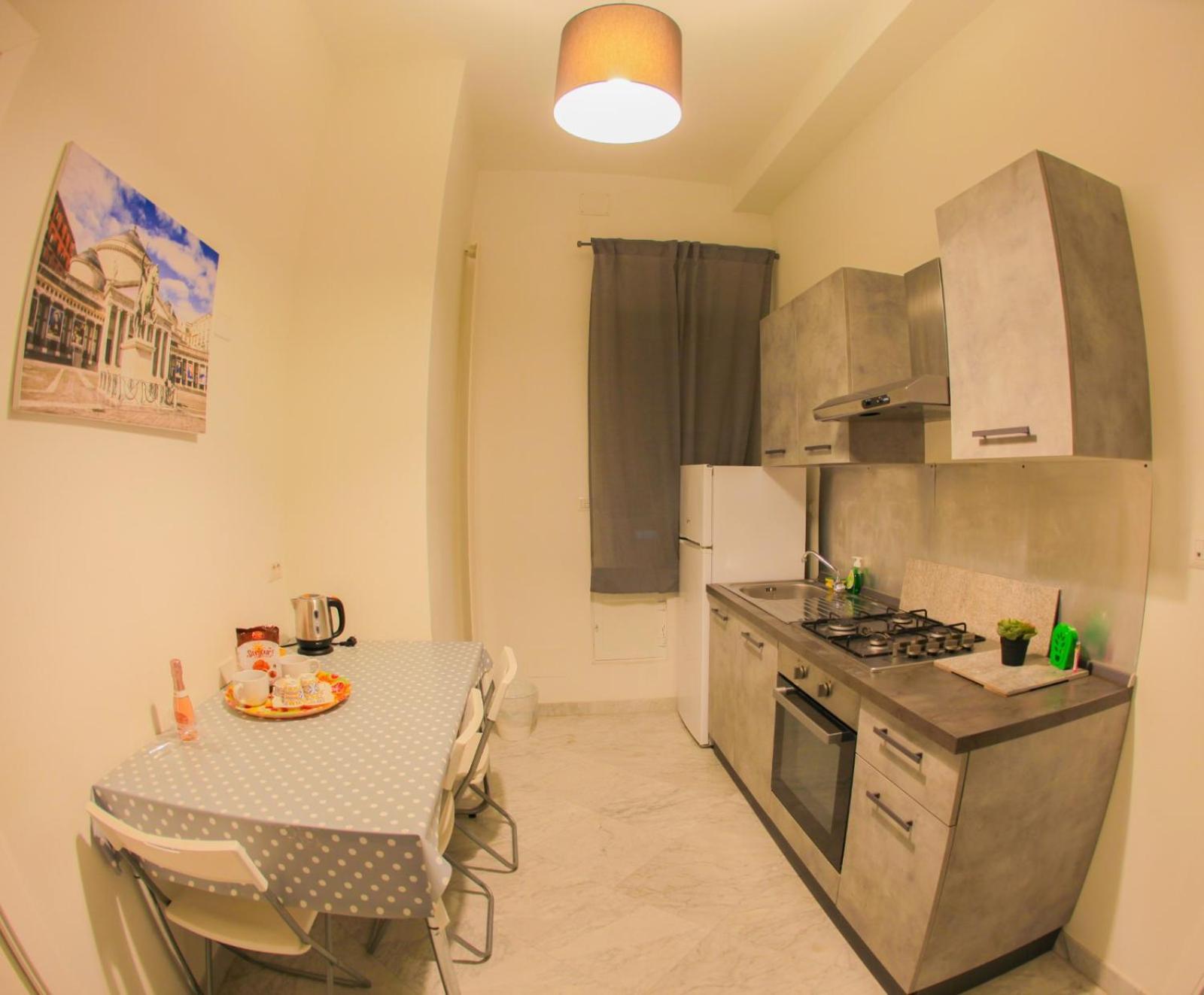 Guest house Porto&beverello Naples